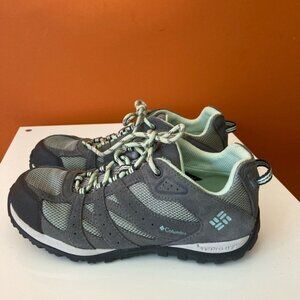 Columbia hiking shoes for kids size 5youth